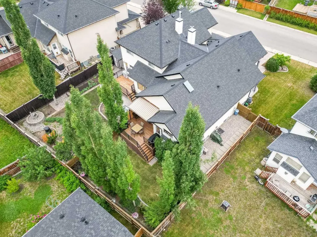 416 Silverado Range Heights SW Calgary AB T2X 0B4