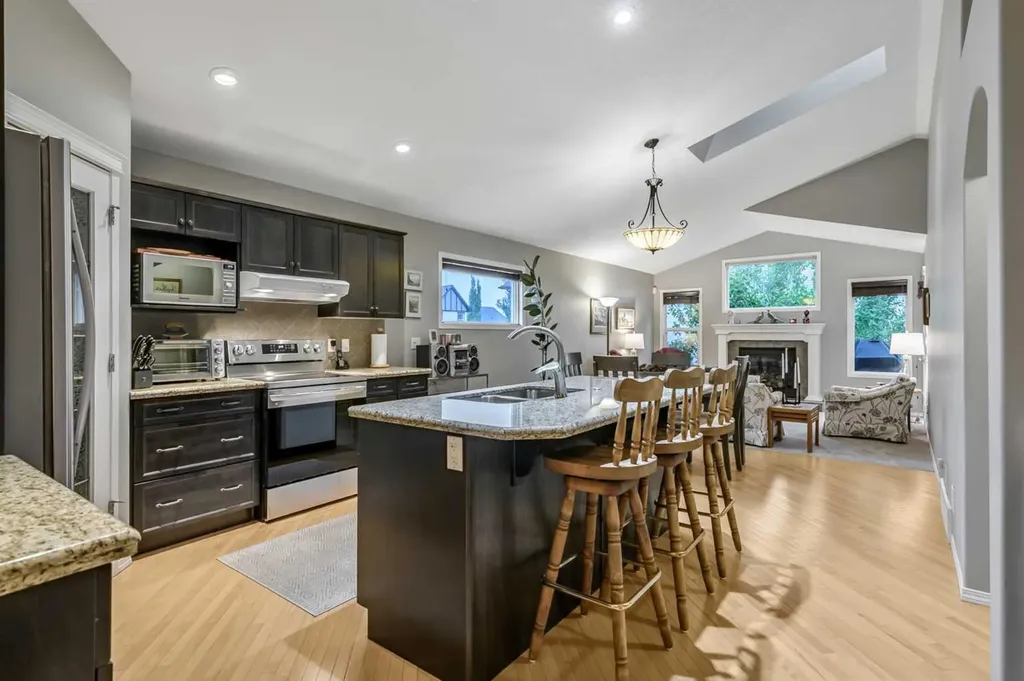 416 Silverado Range Heights SW Calgary AB T2X 0B4