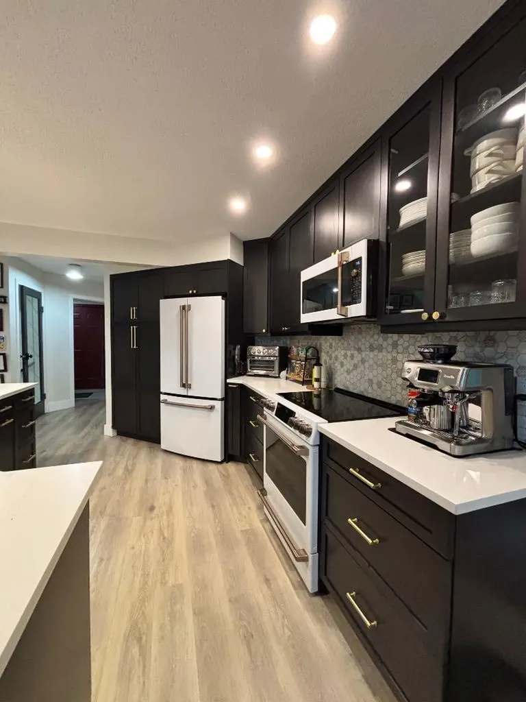 9218 50 Avenue Wedgewood AB T8W2G7