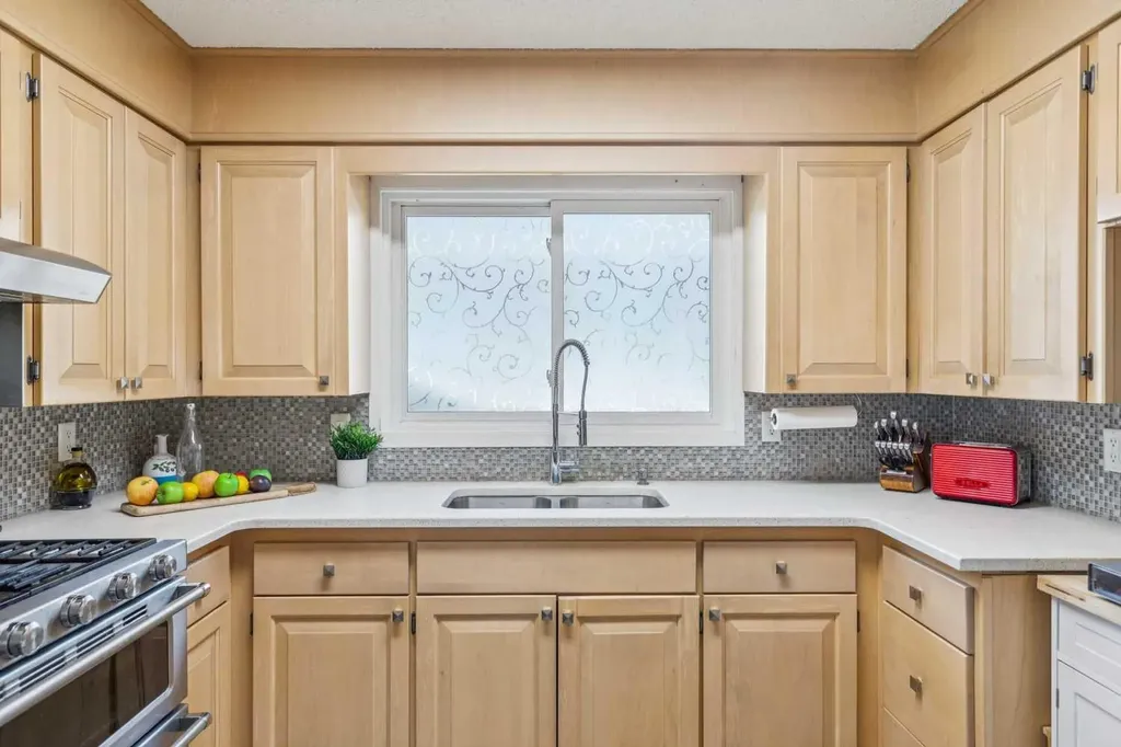 241 Allan Crescent SE Calgary AB T2J 0T3