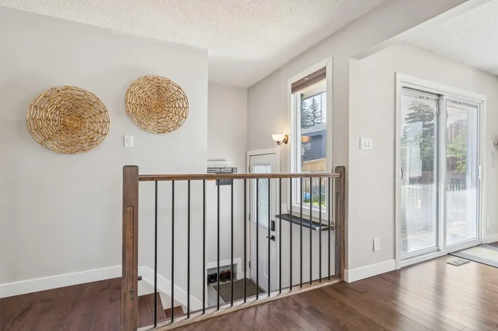 241 Allan Crescent SE Calgary AB T2J 0T3