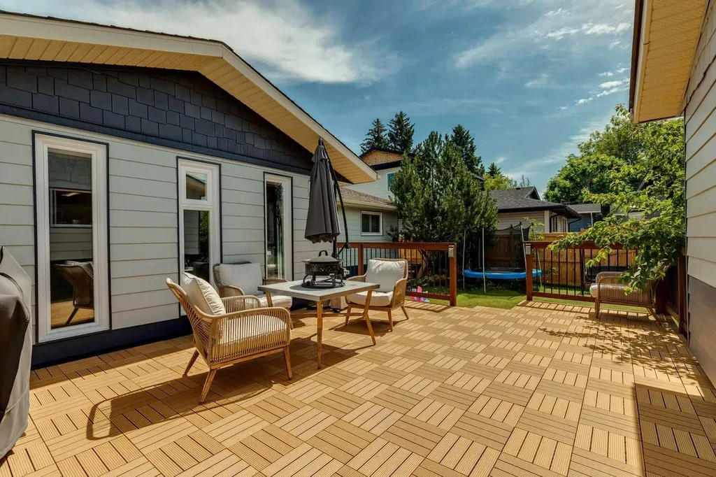 241 Allan Crescent SE Calgary AB T2J 0T3