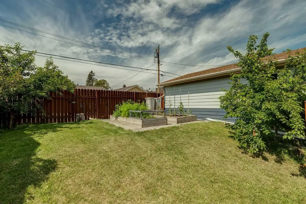 241 Allan Crescent SE Calgary AB T2J 0T3
