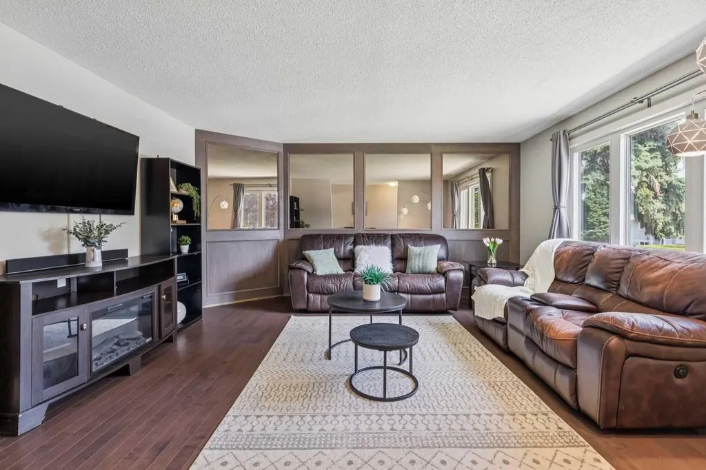 241 Allan Crescent SE Calgary AB T2J 0T3