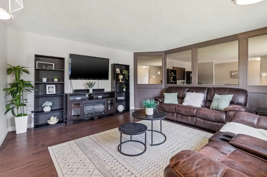 241 Allan Crescent SE Calgary AB T2J 0T3