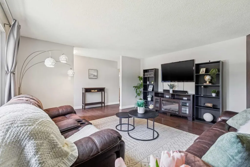 241 Allan Crescent SE Calgary AB T2J 0T3