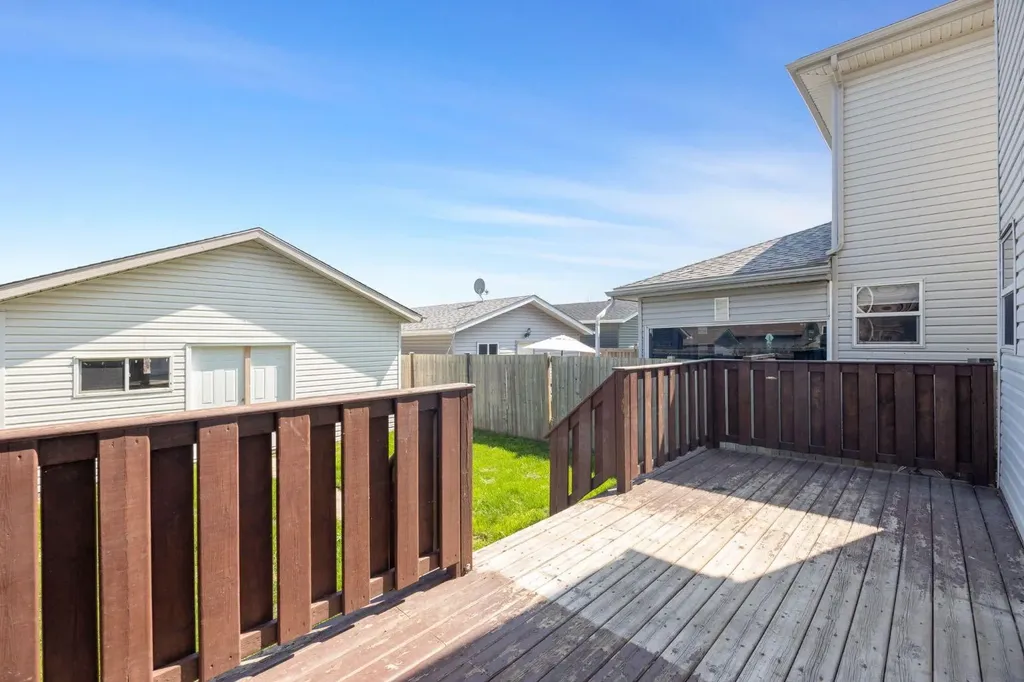 632 Athabasca Avenue Fort Mcmurray AB T9J 1H8
