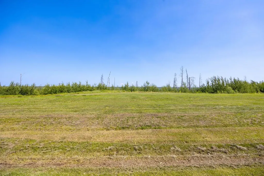 632 Athabasca Avenue Fort Mcmurray AB T9J 1H8
