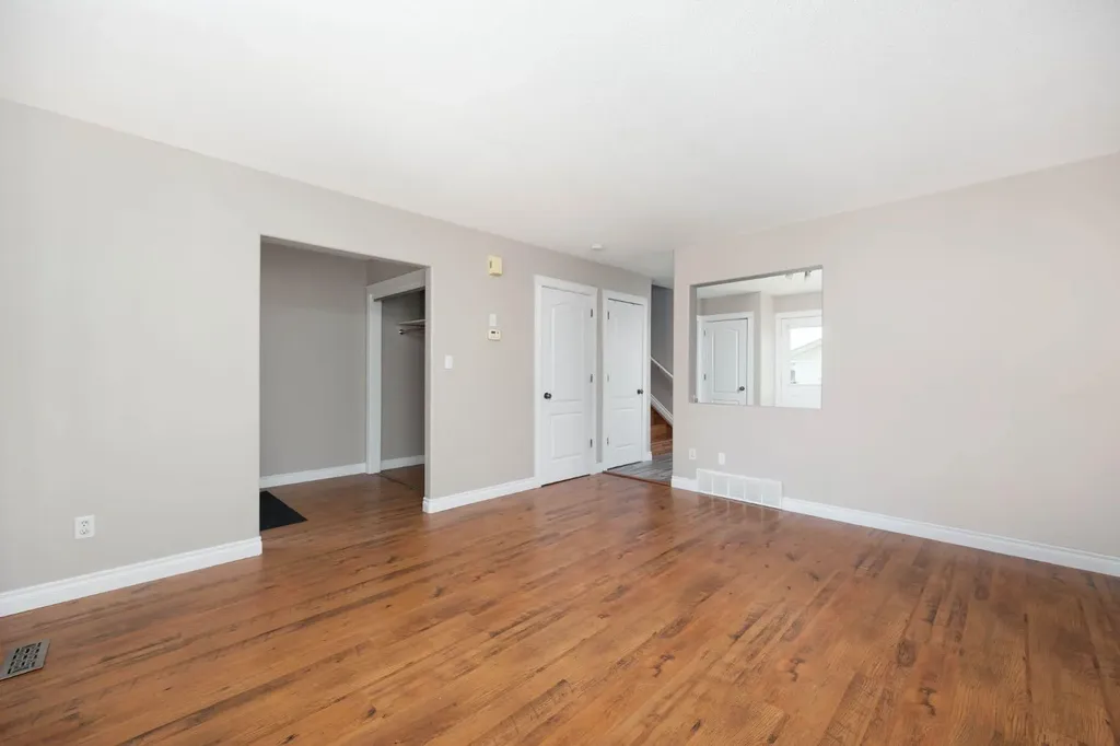632 Athabasca Avenue Fort Mcmurray AB T9J 1H8