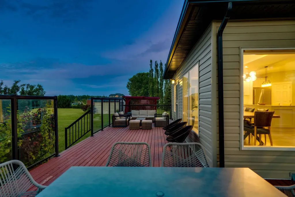 112 Pinto Lane SE Airdrie AB T4B2A4