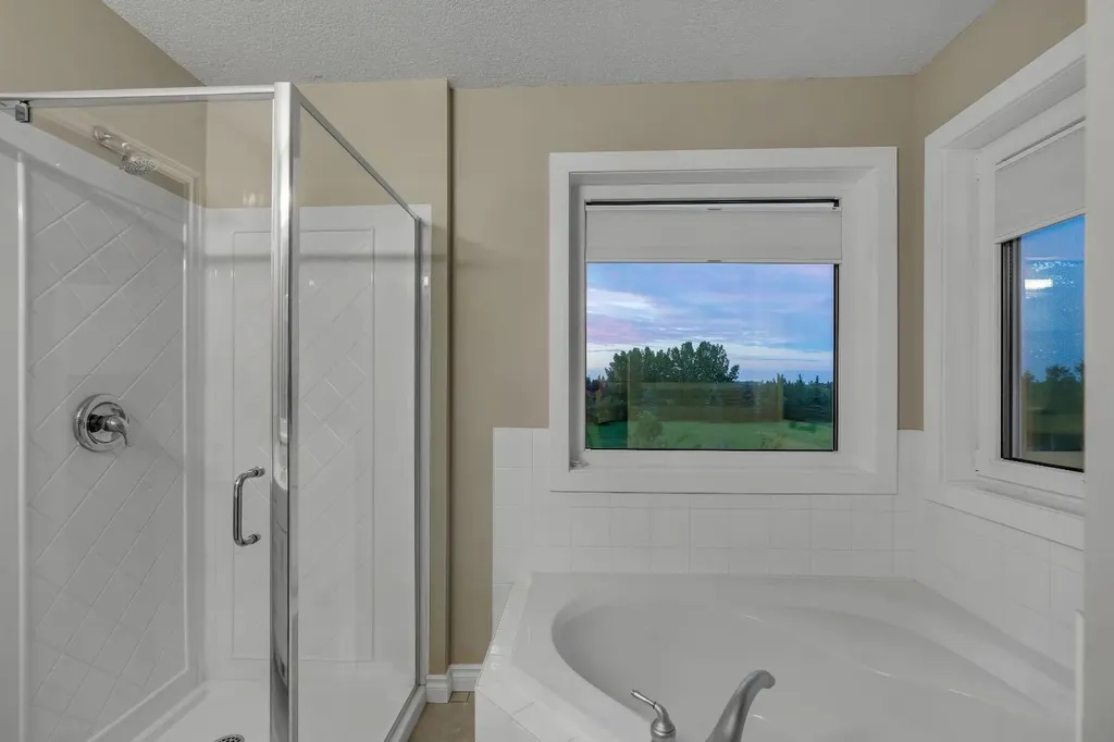112 Pinto Lane SE Airdrie AB T4B2A4