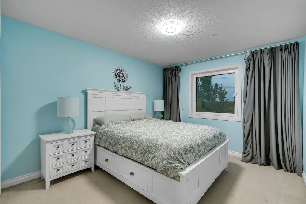 112 Pinto Lane SE Airdrie AB T4B2A4