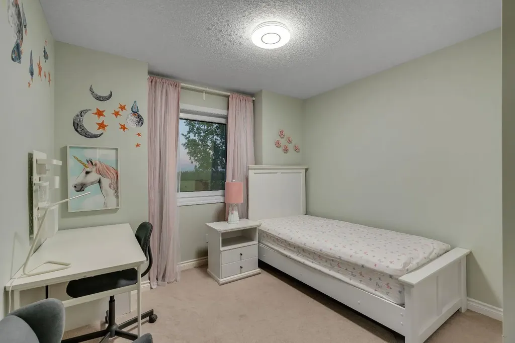 112 Pinto Lane SE Airdrie AB T4B2A4