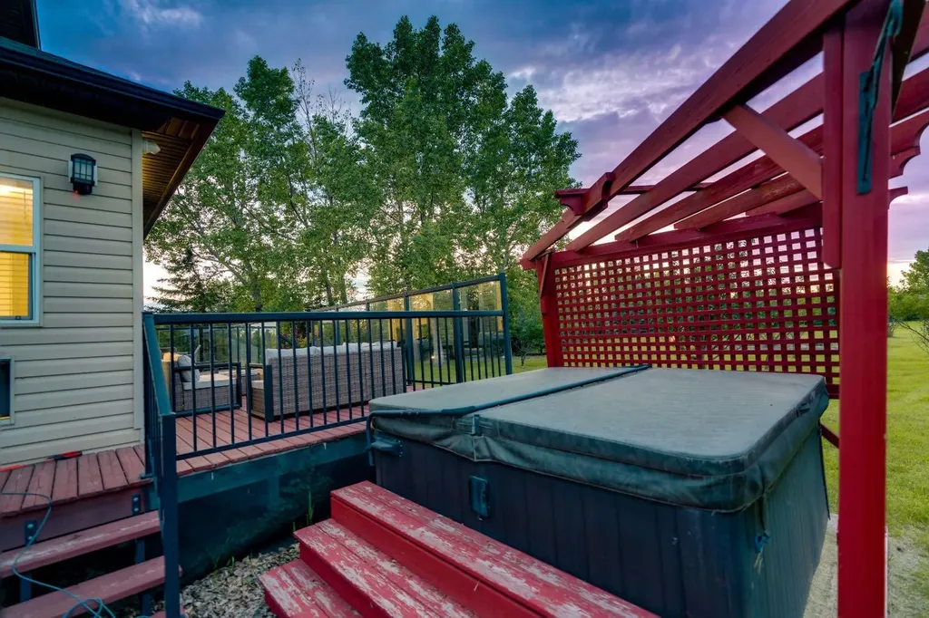 112 Pinto Lane SE Airdrie AB T4B2A4