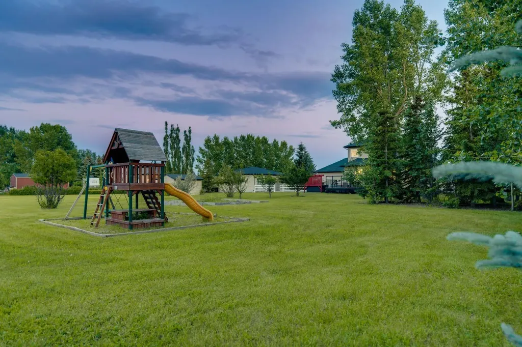 112 Pinto Lane SE Airdrie AB T4B2A4