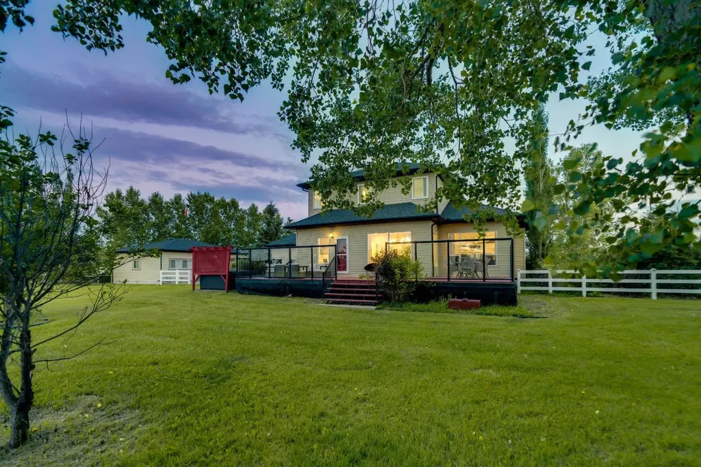 112 Pinto Lane SE Airdrie AB T4B2A4