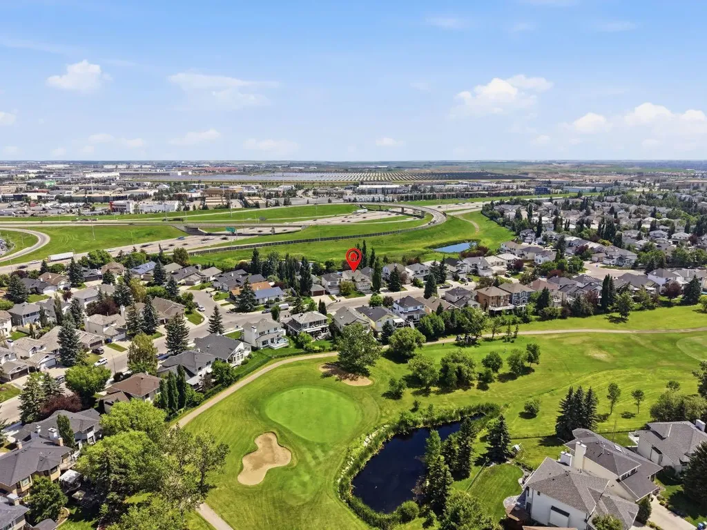135 Douglas Woods Hill SE Calgary AB T2Z3B2