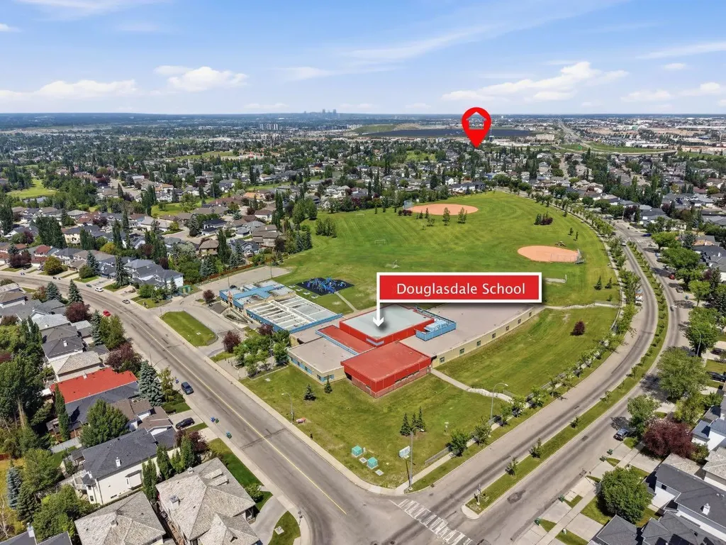 135 Douglas Woods Hill SE Calgary AB T2Z3B2