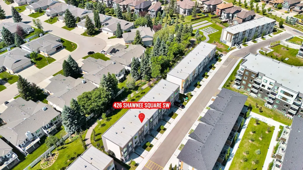 426 Shawnee Square SW Calgary AB T2Y 0W4