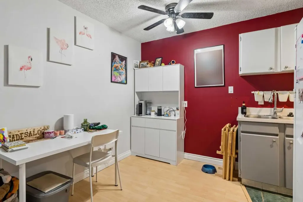 1824 11 Avenue SW Calgary AB T3C0N7