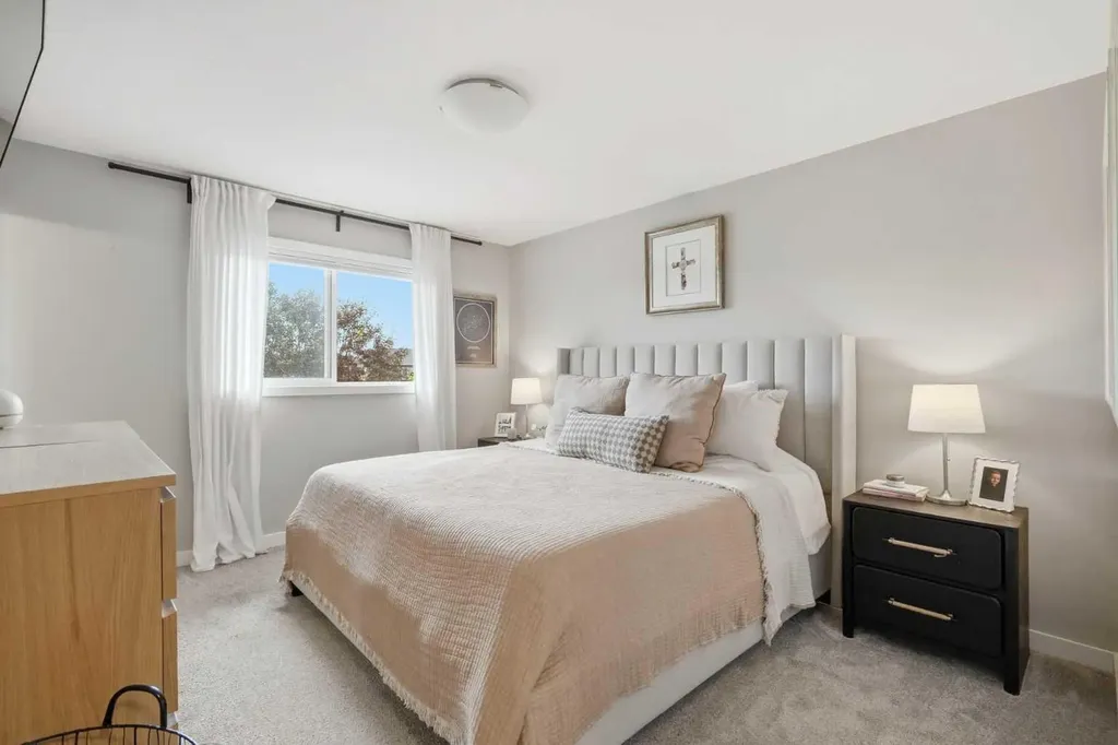 2518 Ravenswood View SE Airdrie AB T4A 0J7