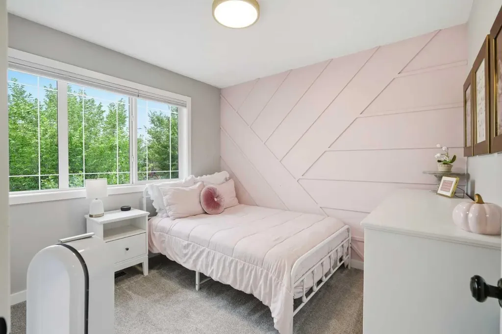 2518 Ravenswood View SE Airdrie AB T4A 0J7