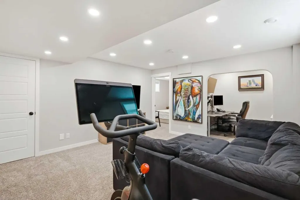 2518 Ravenswood View SE Airdrie AB T4A 0J7