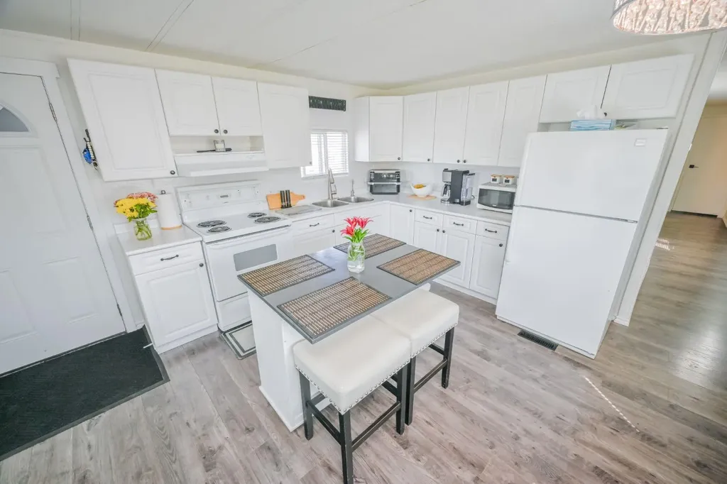 10615 88 Street Grande Prairie AB T8X 1P5