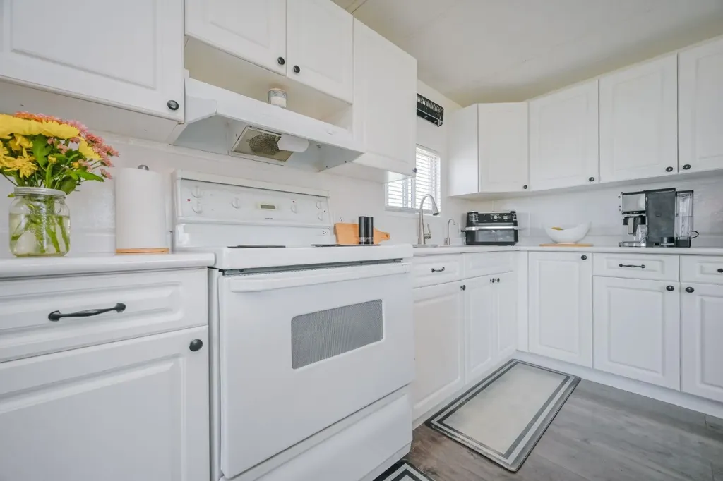 10615 88 Street Grande Prairie AB T8X 1P5
