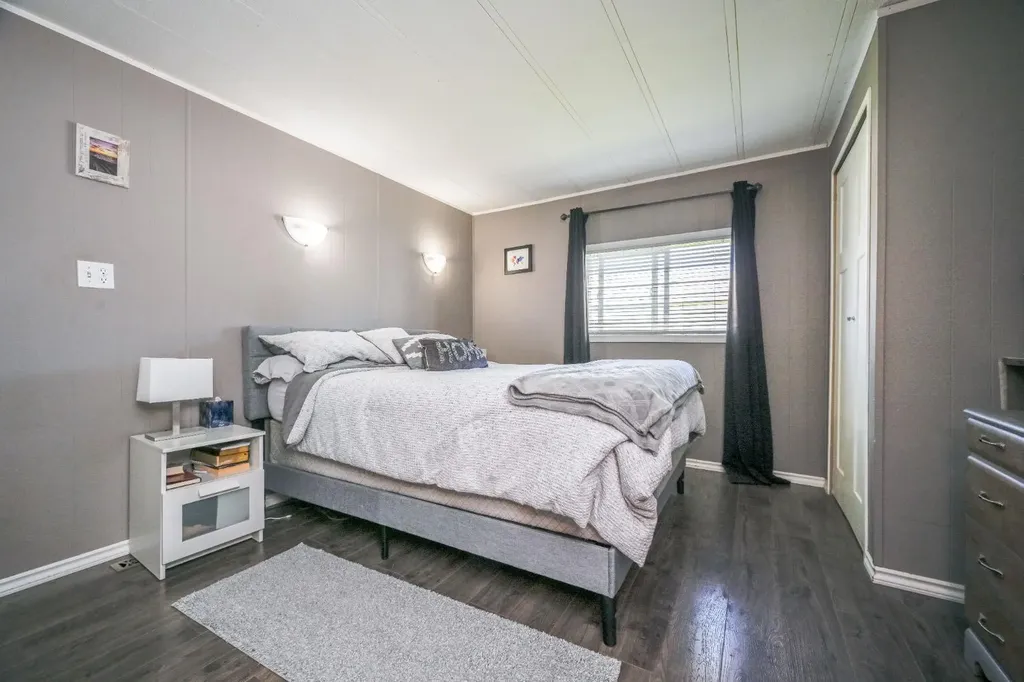 10615 88 Street Grande Prairie AB T8X 1P5