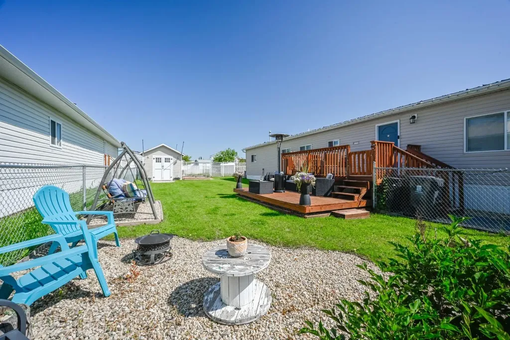 10615 88 Street Grande Prairie AB T8X 1P5