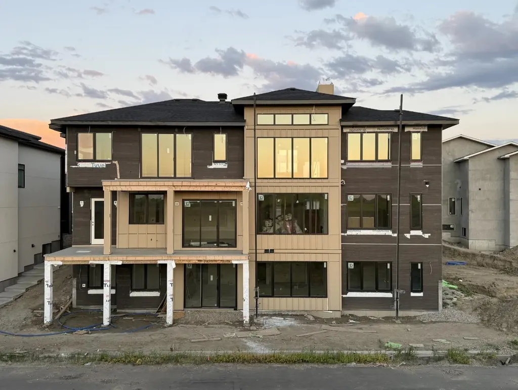 44 Duhram Way Conrich AB T1Z 0Z9