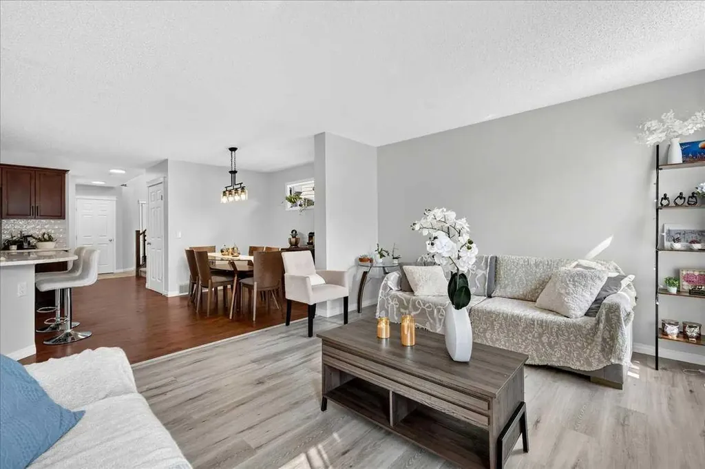 333 Bridleridge View SW Calgary AB T2Y 0E6