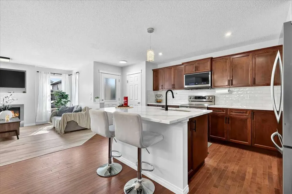 333 Bridleridge View SW Calgary AB T2Y 0E6