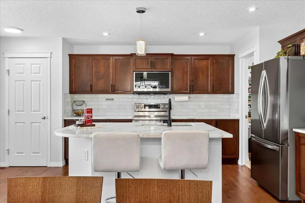 333 Bridleridge View SW Calgary AB T2Y 0E6