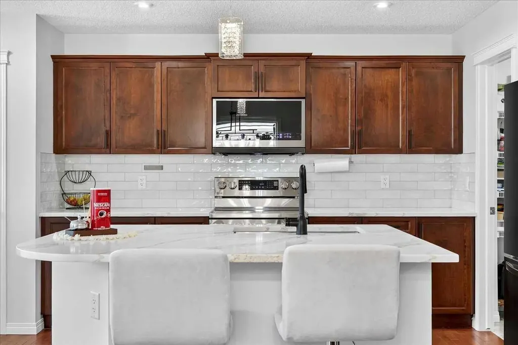 333 Bridleridge View SW Calgary AB T2Y 0E6