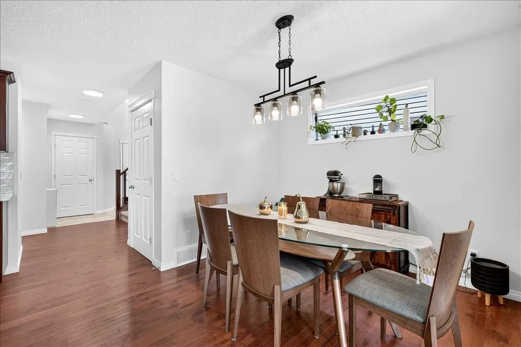 333 Bridleridge View SW Calgary AB T2Y 0E6