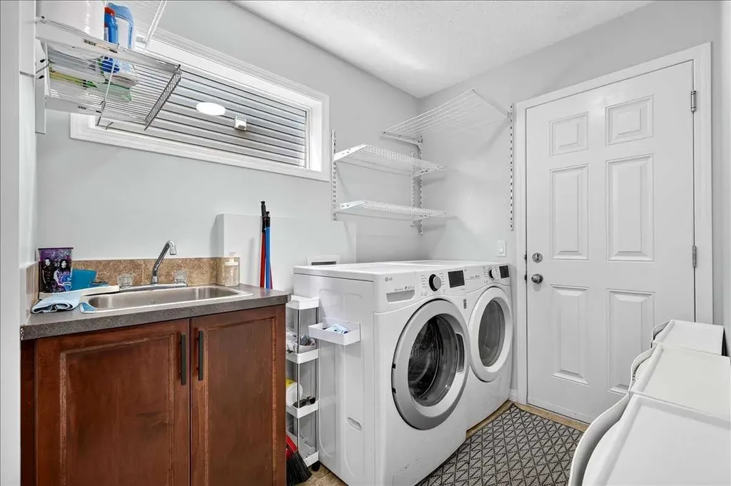 333 Bridleridge View SW Calgary AB T2Y 0E6