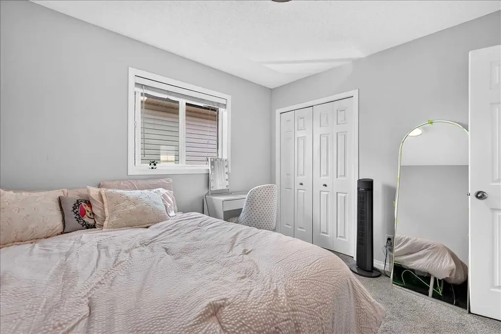 333 Bridleridge View SW Calgary AB T2Y 0E6