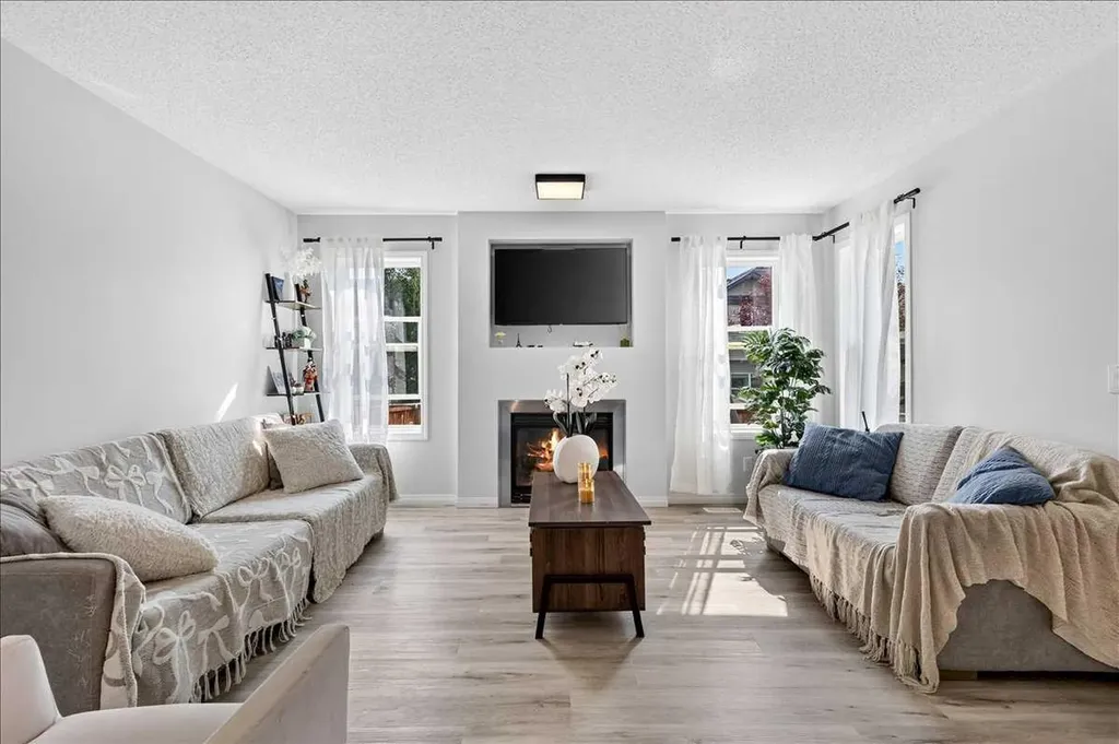 333 Bridleridge View SW Calgary AB T2Y 0E6