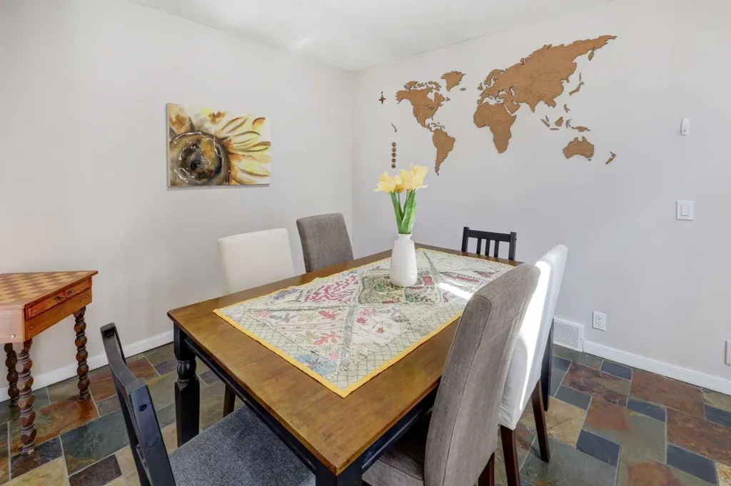 738 Queenston Terrace SE Calgary AB T2J6H6