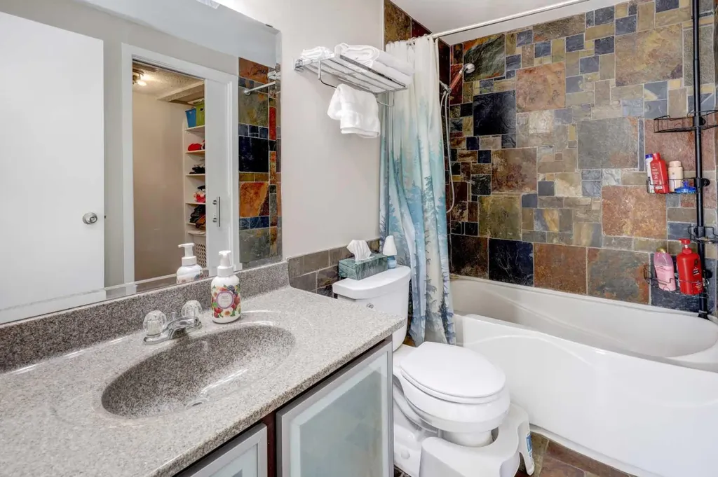 738 Queenston Terrace SE Calgary AB T2J6H6