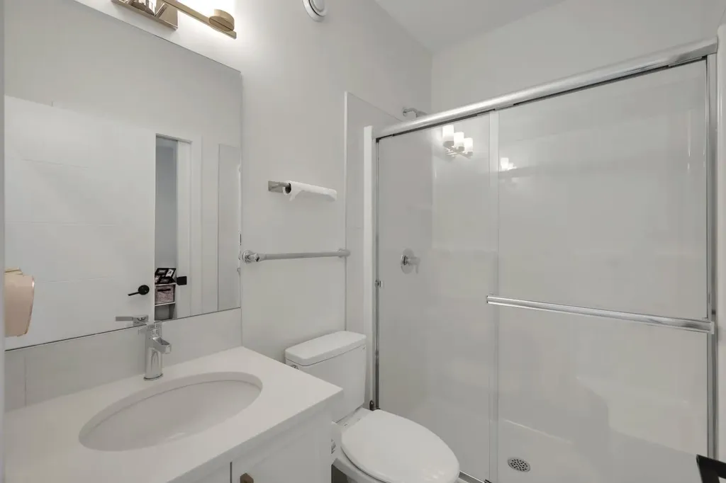 423 Legacy Circle SE Calgary AB T2X 3Z1