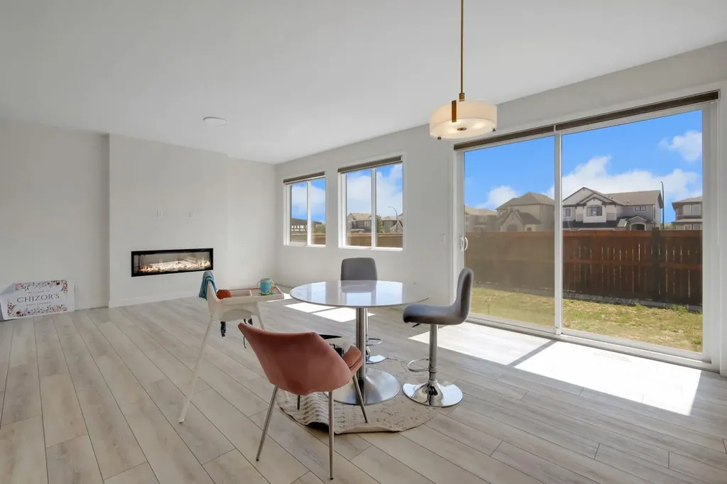 423 Legacy Circle SE Calgary AB T2X 3Z1