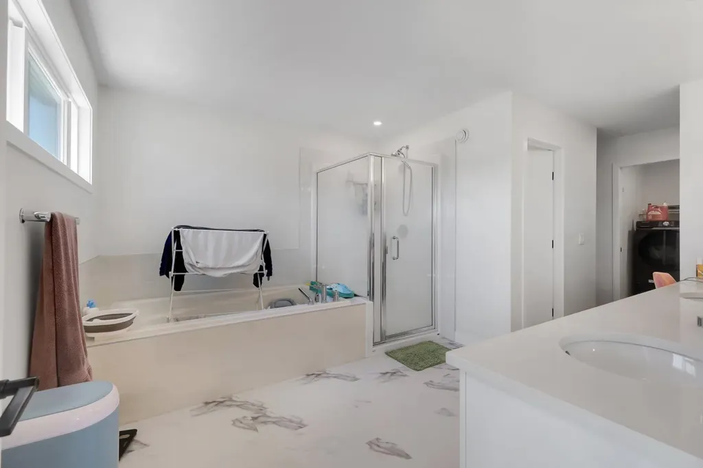 423 Legacy Circle SE Calgary AB T2X 3Z1