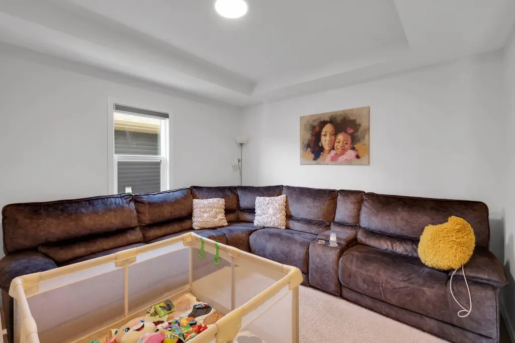 423 Legacy Circle SE Calgary AB T2X 3Z1