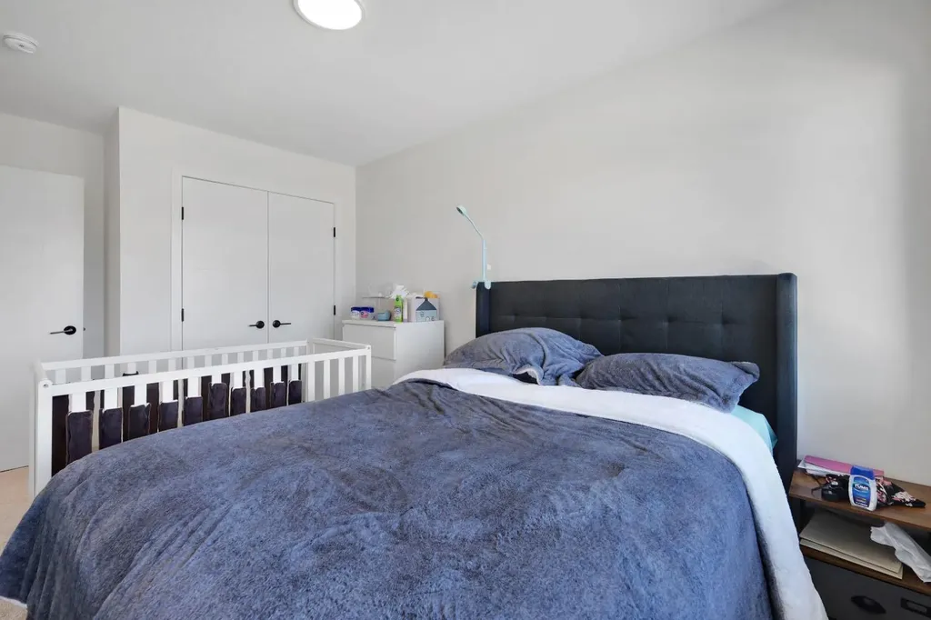 423 Legacy Circle SE Calgary AB T2X 3Z1