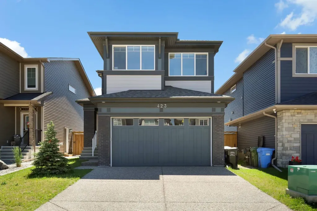 423 Legacy Circle SE Calgary AB T2X 3Z1