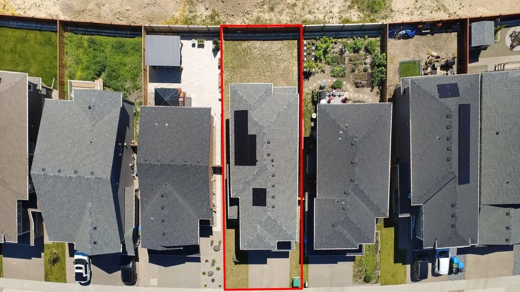 423 Legacy Circle SE Calgary AB T2X 3Z1