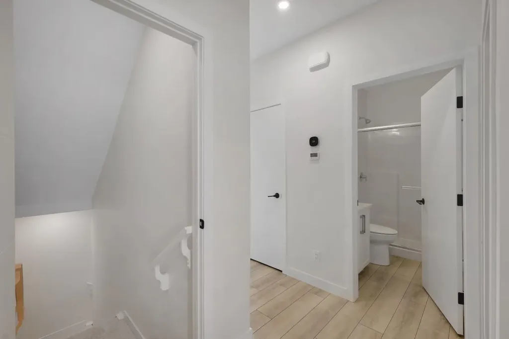 423 Legacy Circle SE Calgary AB T2X 3Z1